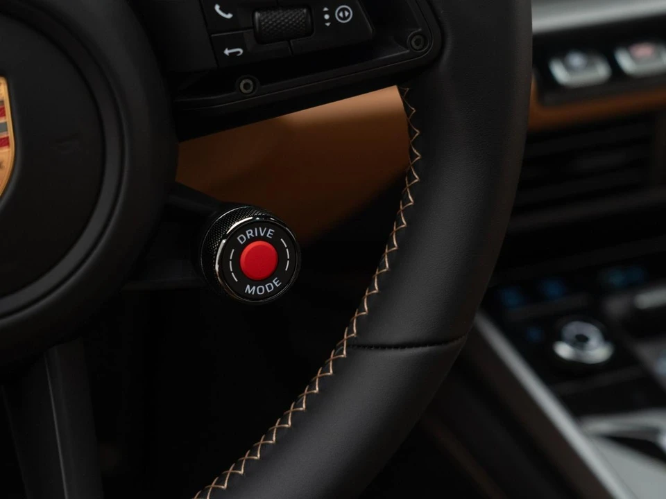 2026 Porsche 992 Carrera 4S - Image 28 of 31