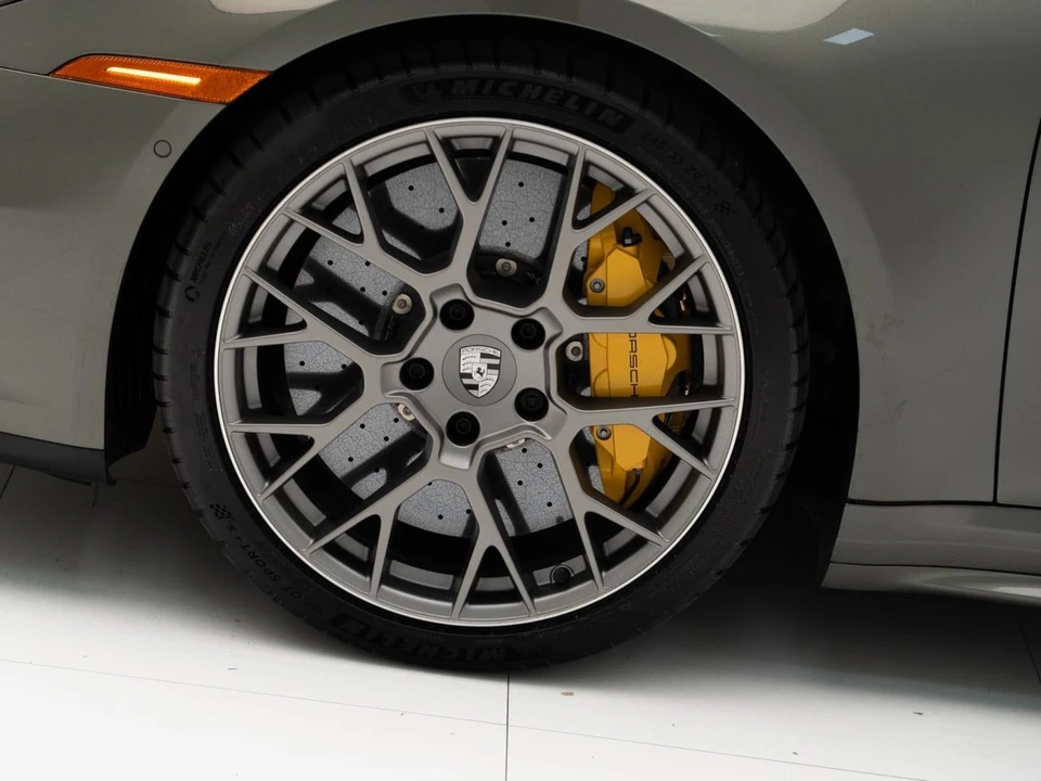 2026 Porsche 992 Carrera 4S - Image 12 of 31