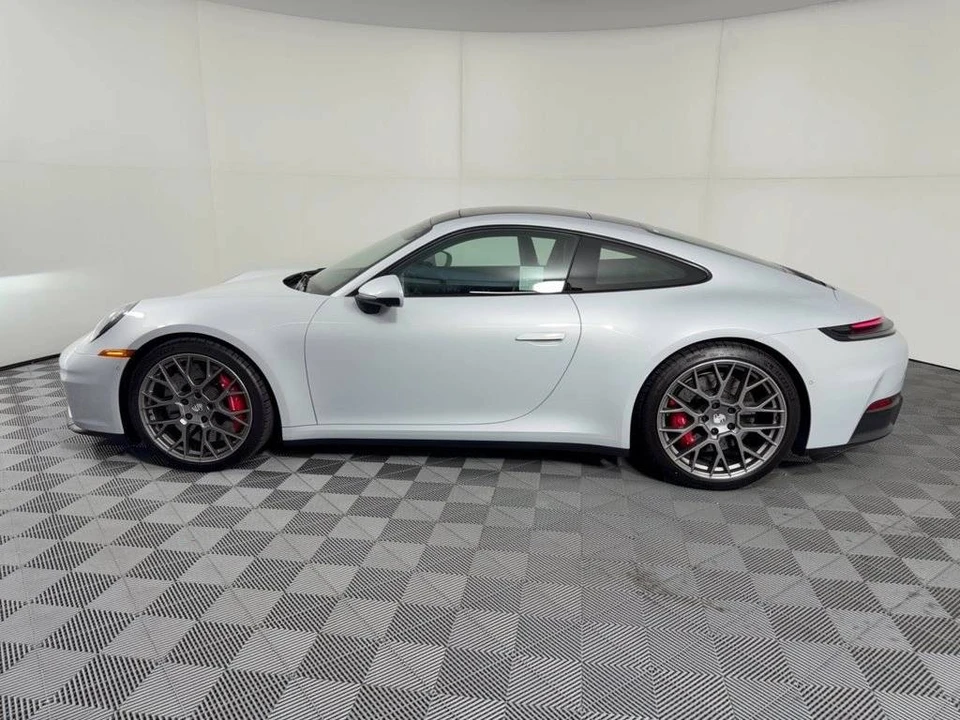 2026 Porsche 992 Carrera 4S - Image 2 of 4
