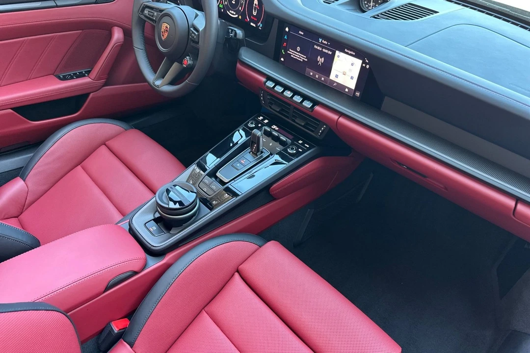 2026 Porsche - Image 18 of 31