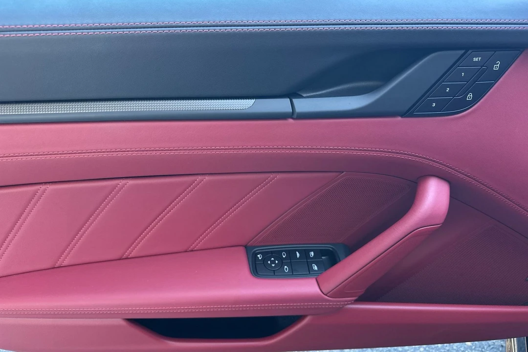 2026 Porsche - Image 13 of 31