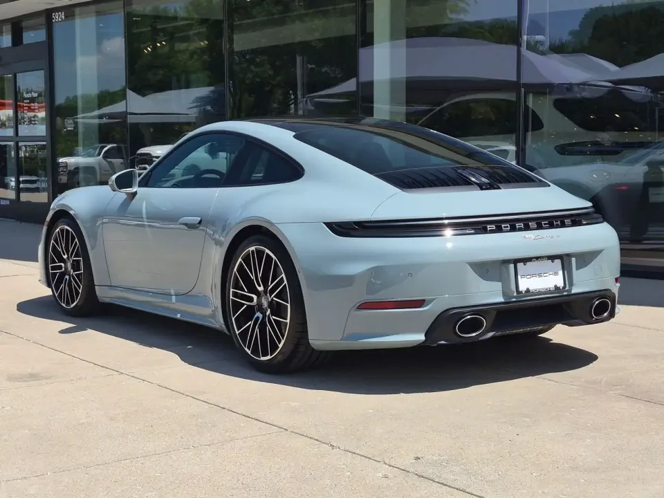 2026 Porsche 992 Carrera - Image 23 of 31