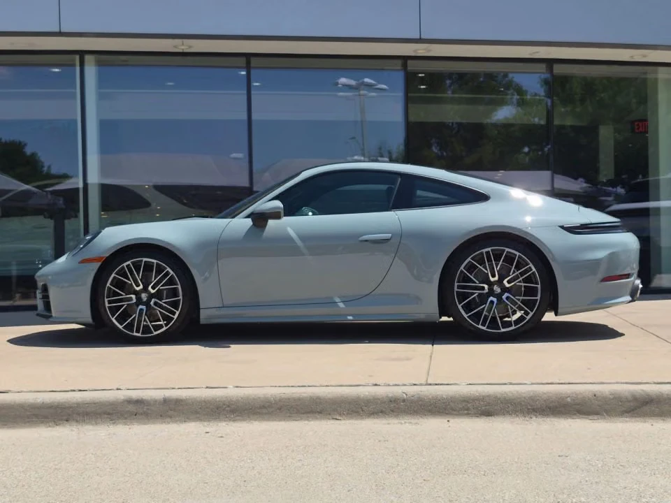 2026 Porsche 992 Carrera - Image 11 of 31