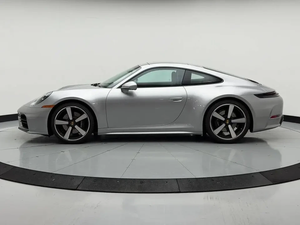 2026 Porsche 992 Carrera - Image 24 of 31