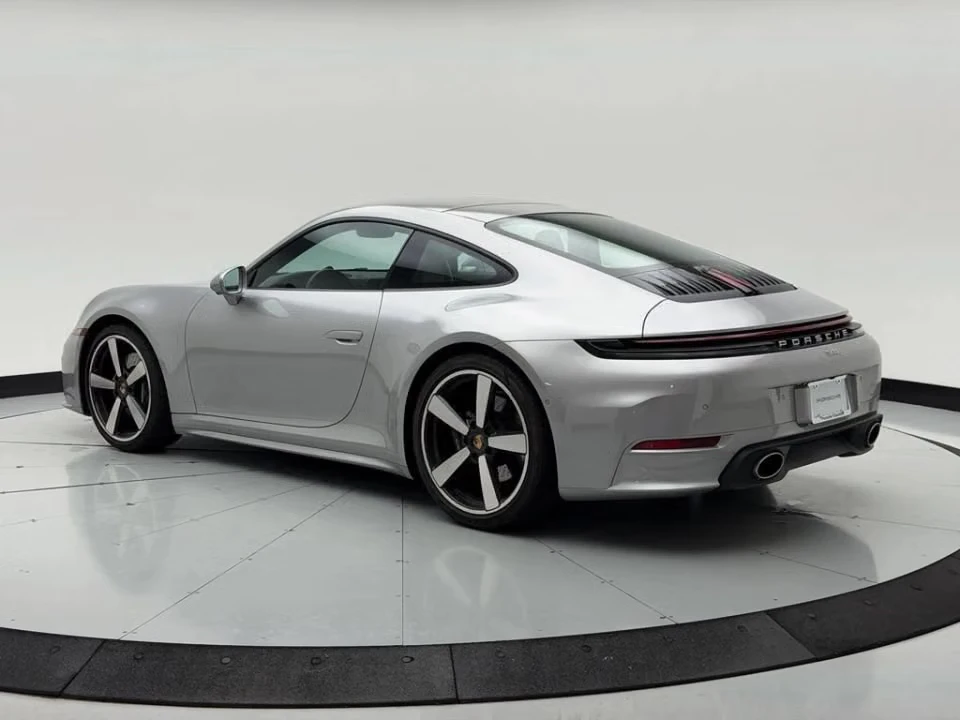 2026 Porsche 992 Carrera - Image 27 of 31