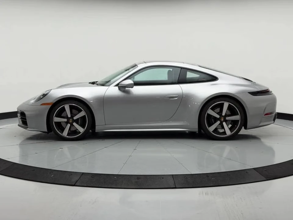 2026 Porsche 992 Carrera - Image 19 of 31