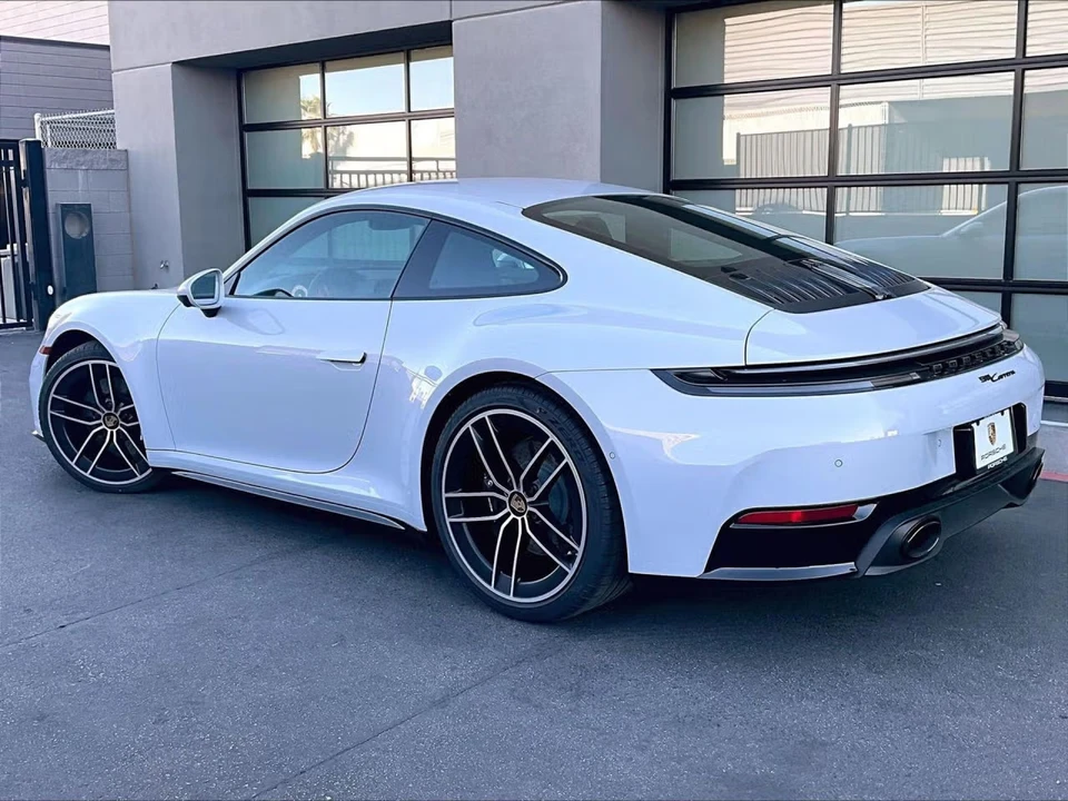 2026 Porsche 992 Carrera - Image 20 of 31
