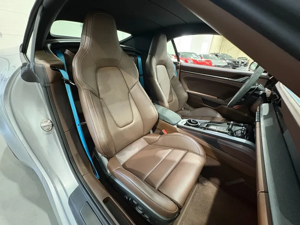 2026 Porsche 992 Carrera - Image 17 of 18