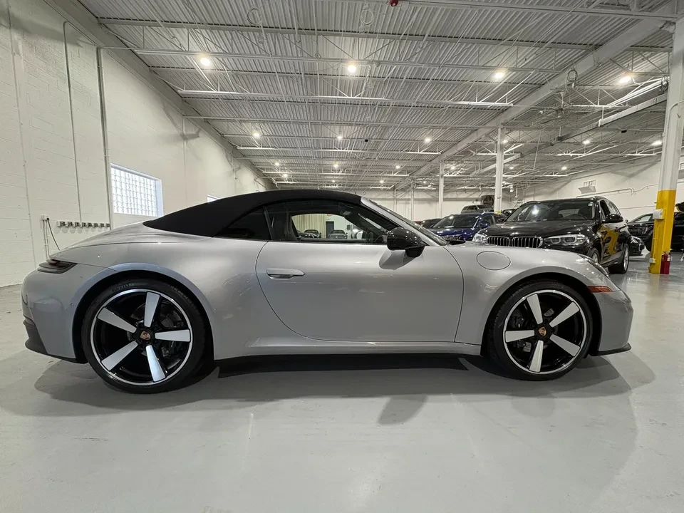 2026 Porsche 992 Carrera - Image 8 of 18
