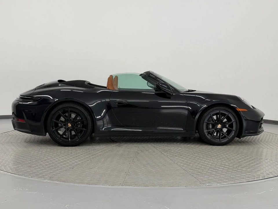 2026 Porsche 992 Carrera - Image 8 of 31