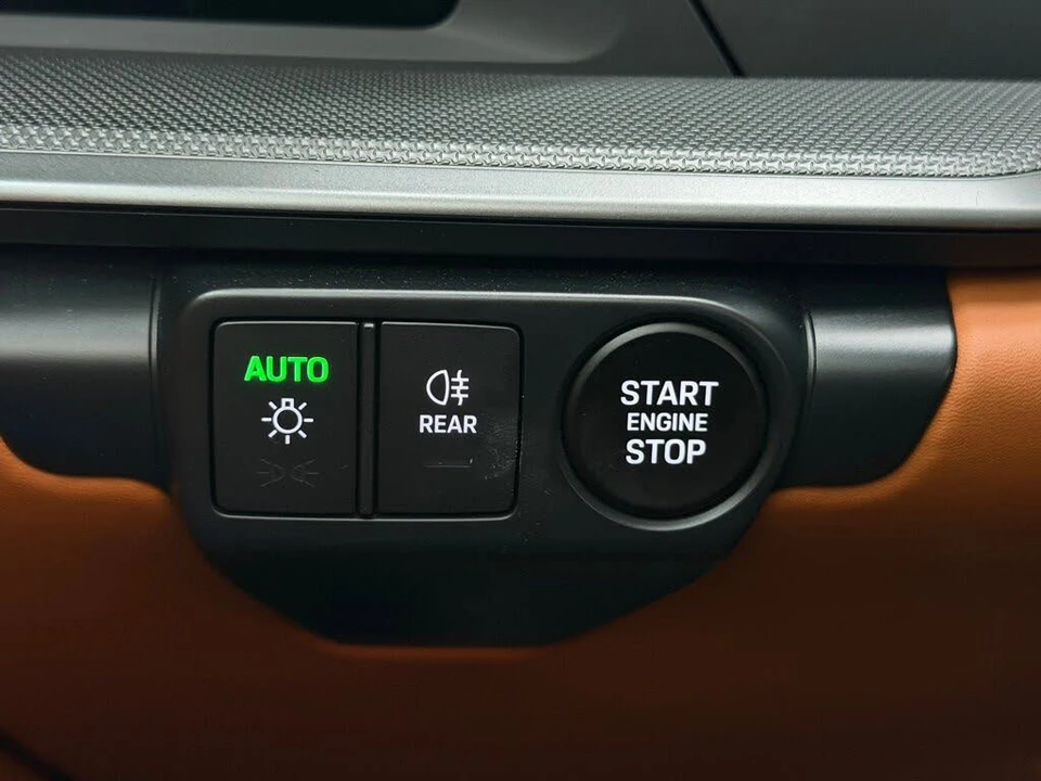 2026 Porsche 992 Carrera - Image 18 of 31