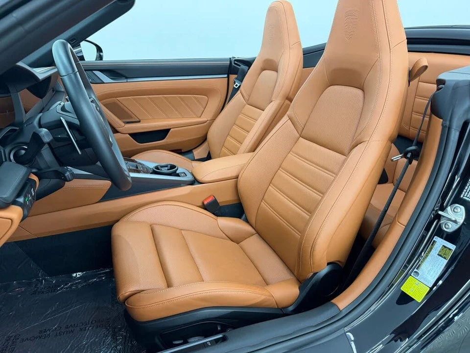 2026 Porsche 992 Carrera - Image 5 of 31