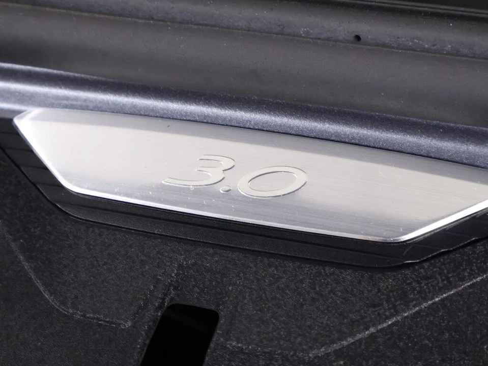 2026 Porsche 992 Carrera - Image 26 of 31