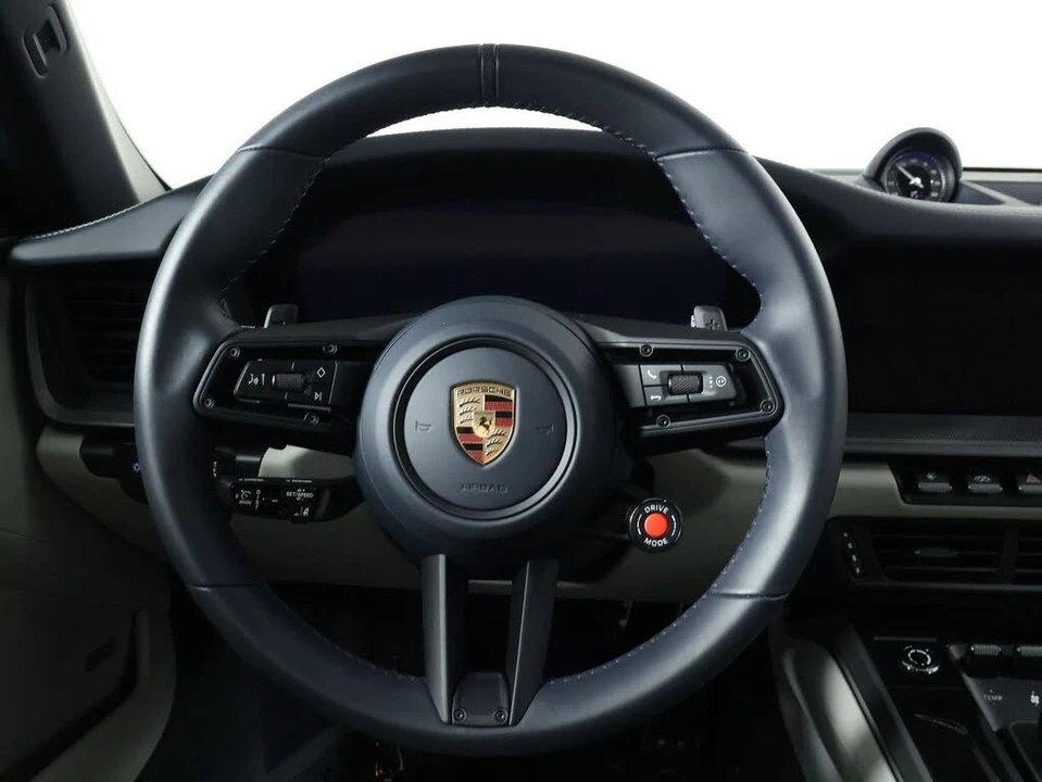 2026 Porsche 992 Carrera - Image 12 of 31