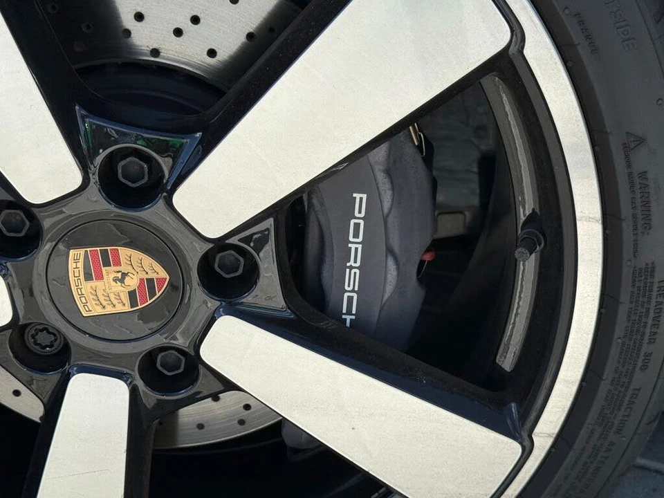 2026 Porsche 992 Carrera - Image 8 of 31