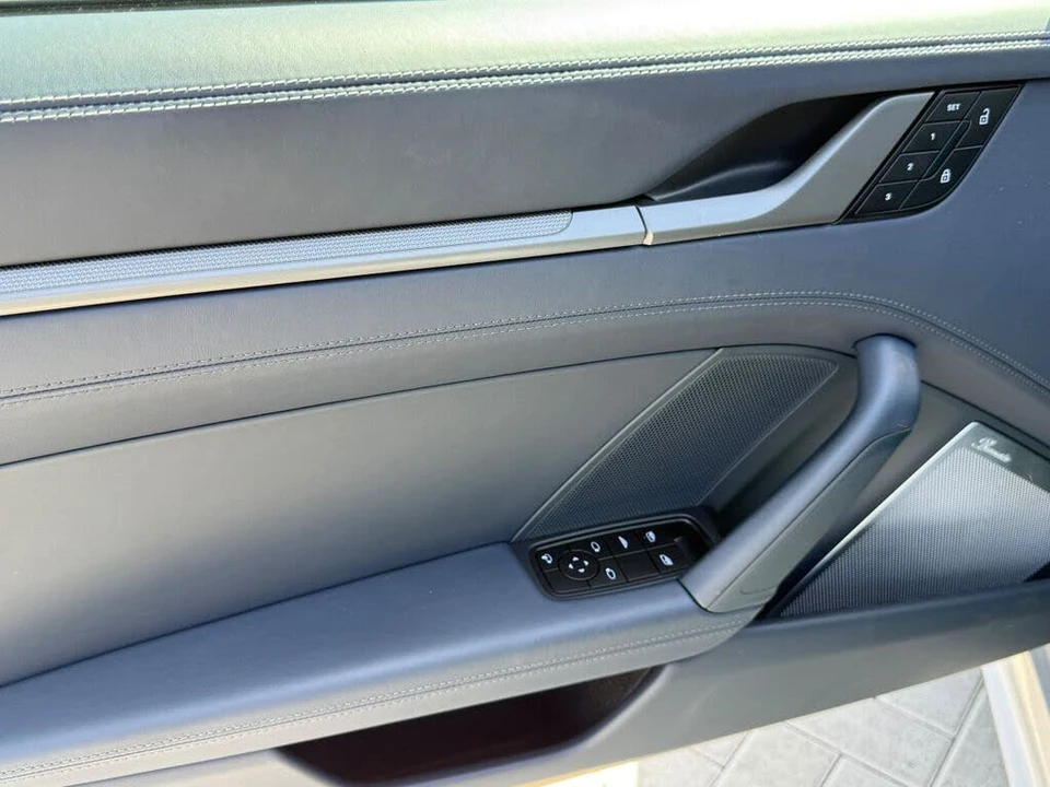 2026 Porsche 992 Carrera - Image 14 of 31