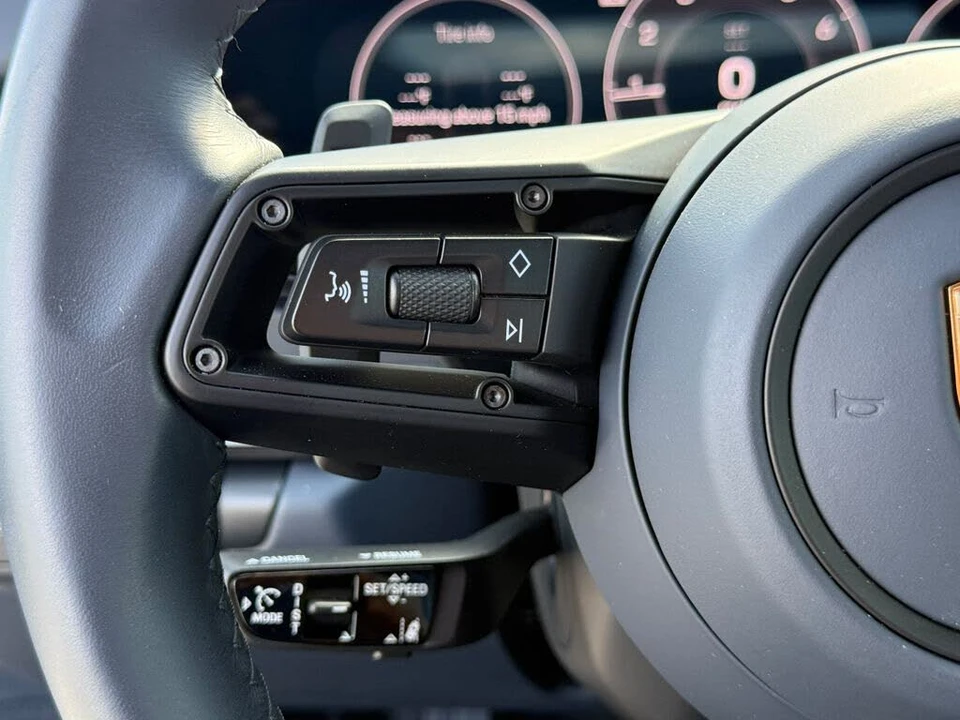 2026 Porsche 992 Carrera - Image 26 of 31