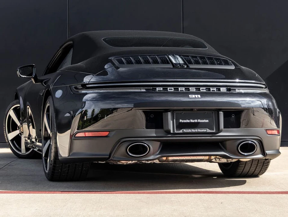 2026 Porsche 992 Carrera - Image 10 of 31