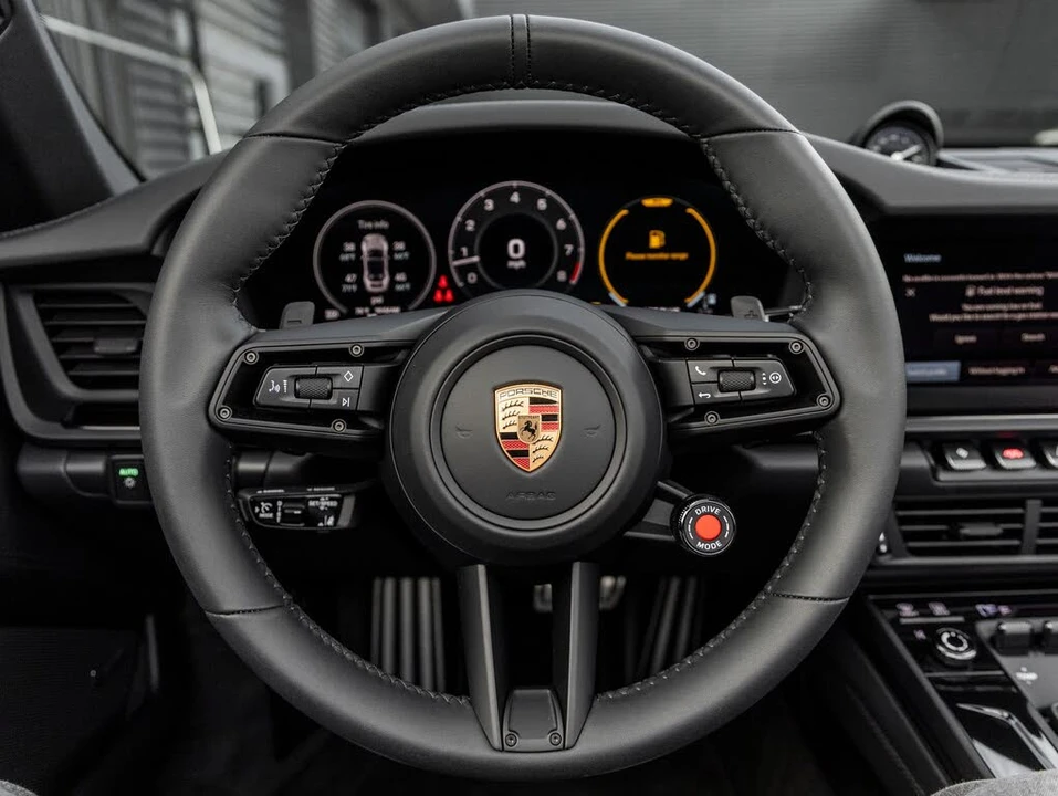 2026 Porsche 992 Carrera - Image 27 of 31