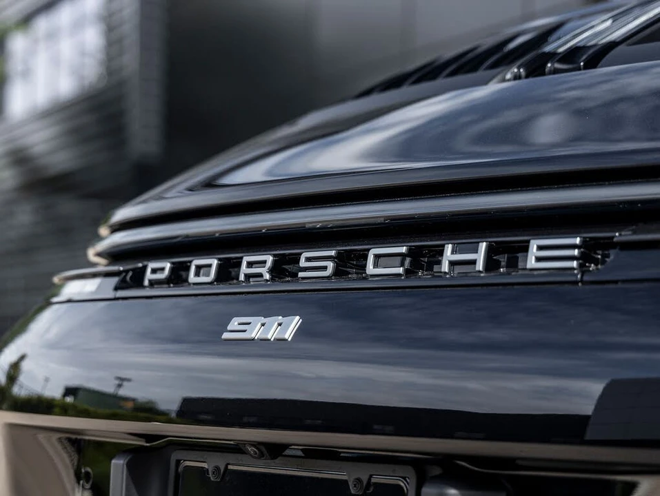 2026 Porsche 992 Carrera - Image 16 of 31