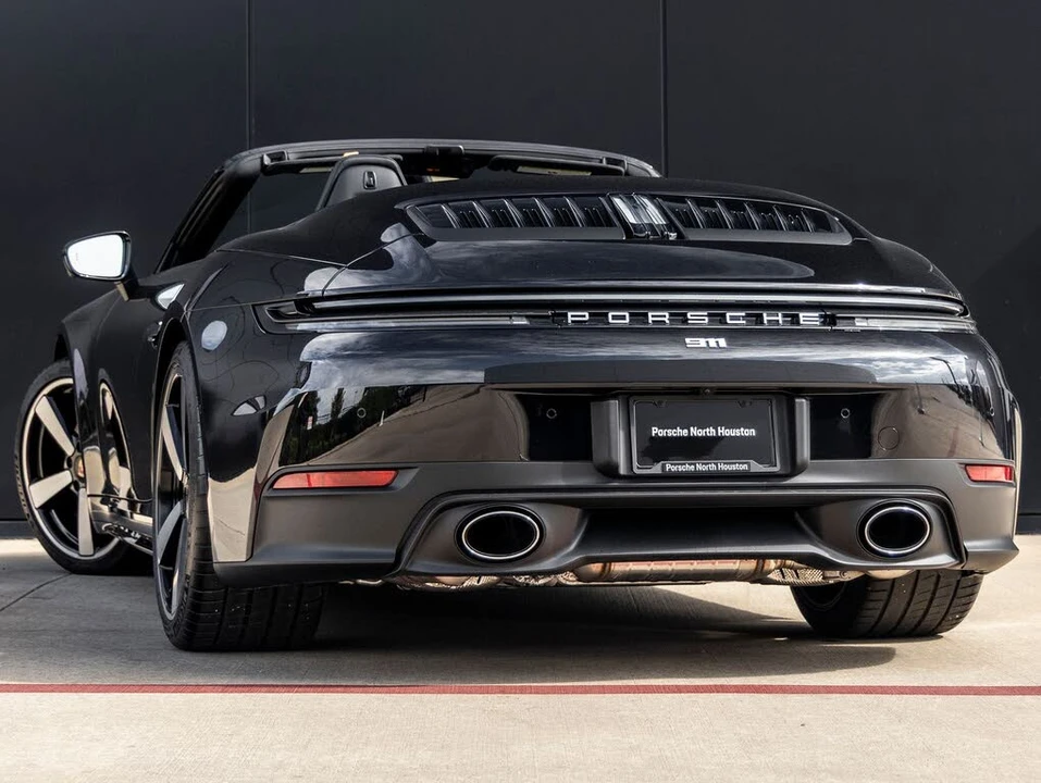 2026 Porsche 992 Carrera - Image 3 of 31