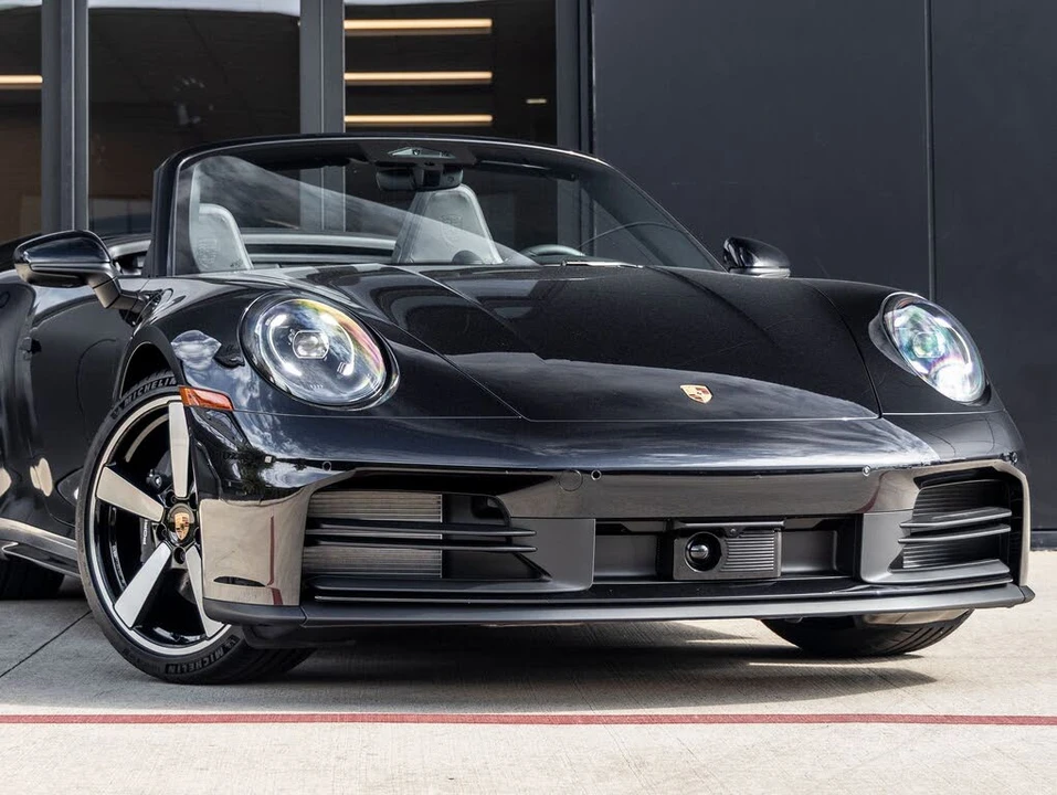 2026 Porsche 992 Carrera - Image 9 of 31