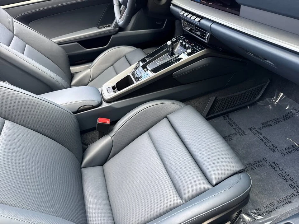 2026 Porsche 992 Carrera - Image 16 of 31