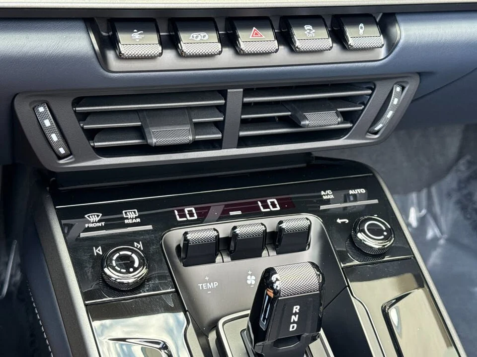 2026 Porsche 992 Carrera - Image 22 of 31