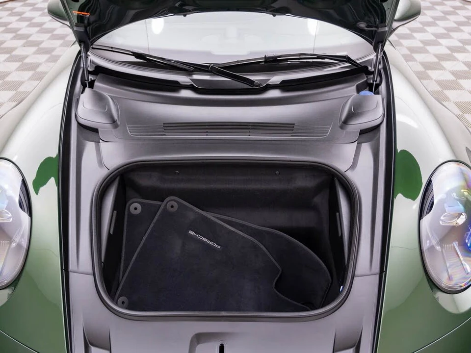 2026 Porsche 992 Carrera - Image 30 of 31