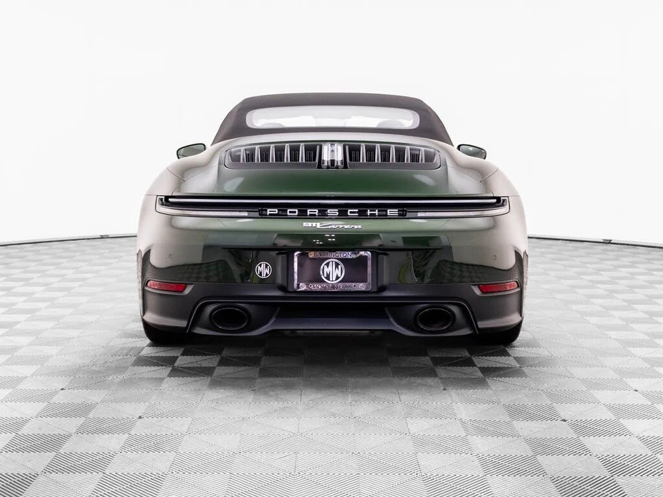 2026 Porsche 992 Carrera - Image 10 of 31