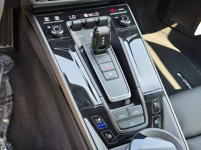 2026 Porsche 992 Carrera - Image 18 of 31