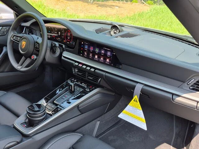 2026 Porsche 992 Carrera - Image 27 of 31