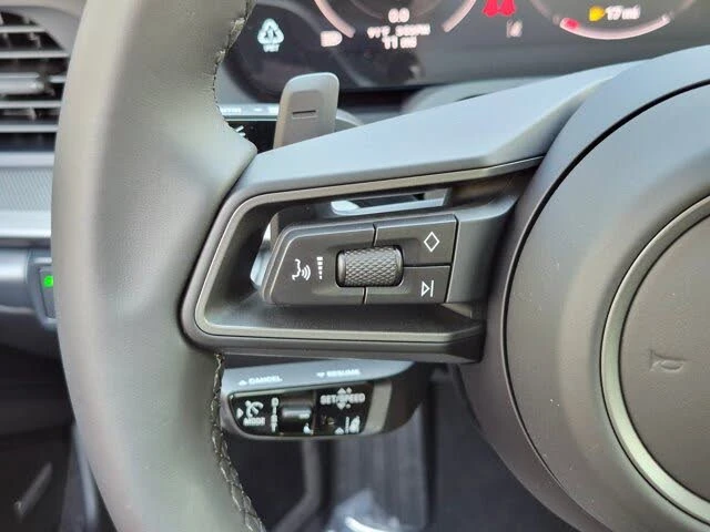 2026 Porsche 992 Carrera - Image 9 of 31