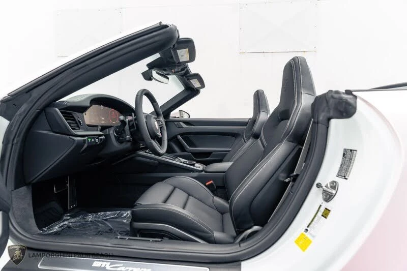 2026 Porsche 992 Carrera - Image 26 of 31
