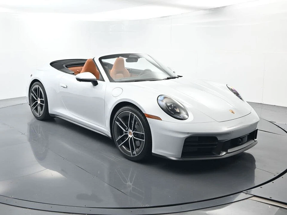 2026 Porsche 992 Carrera - Image 17 of 31