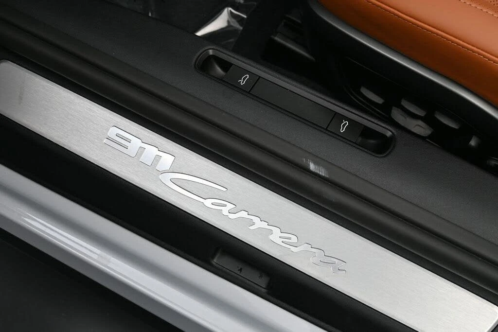 2026 Porsche 992 Carrera - Image 24 of 31
