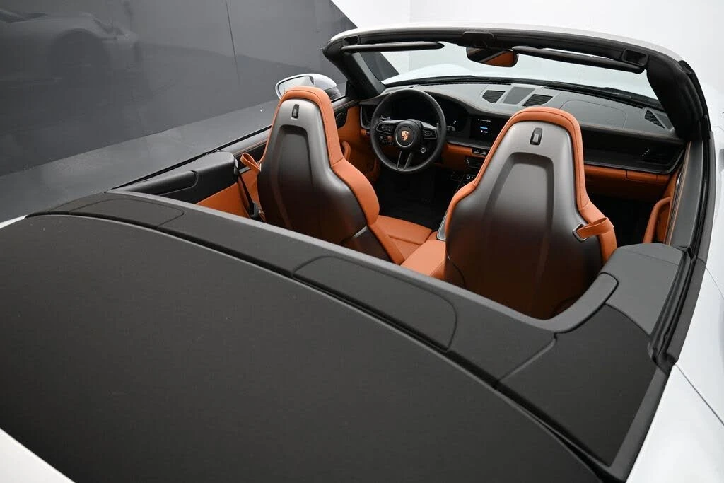 2026 Porsche 992 Carrera - Image 26 of 31