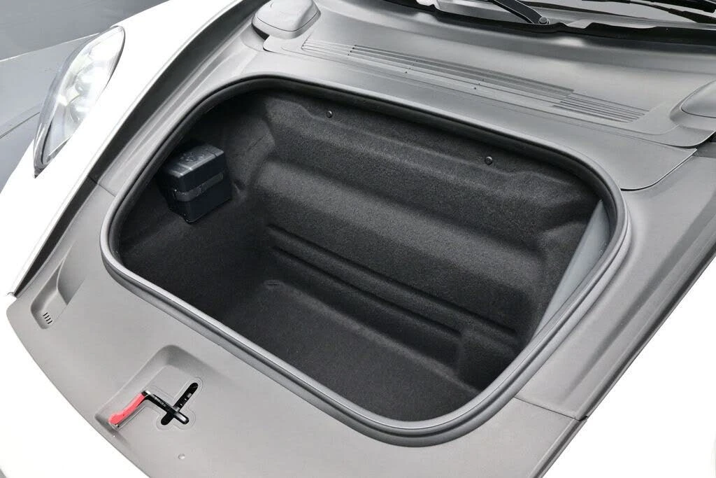 2026 Porsche 992 Carrera - Image 17 of 30