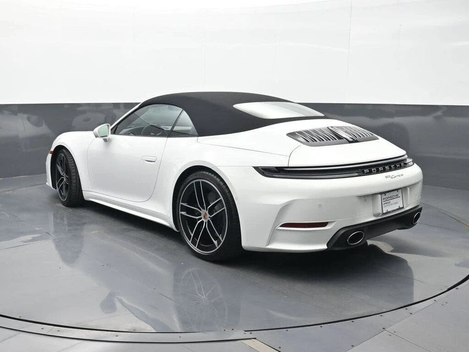 2026 Porsche 992 Carrera - Image 3 of 30