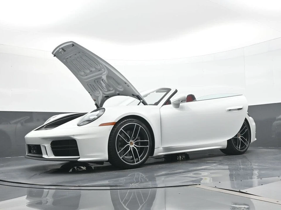 2026 Porsche 992 Carrera - Image 27 of 30