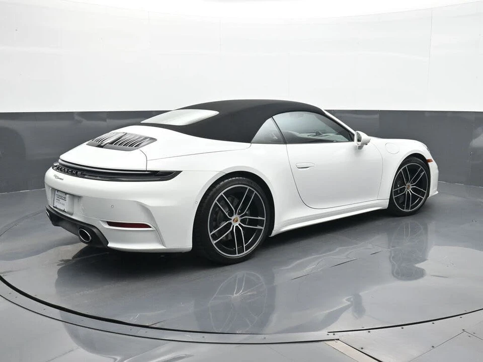 2026 Porsche 992 Carrera - Image 19 of 30