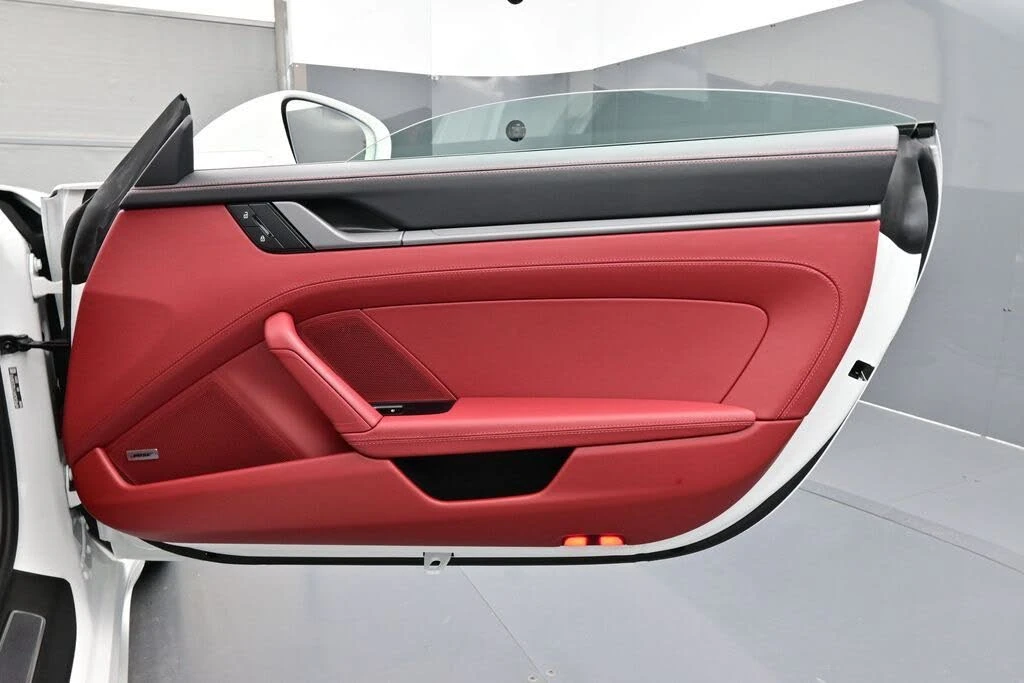 2026 Porsche 992 Carrera - Image 11 of 30