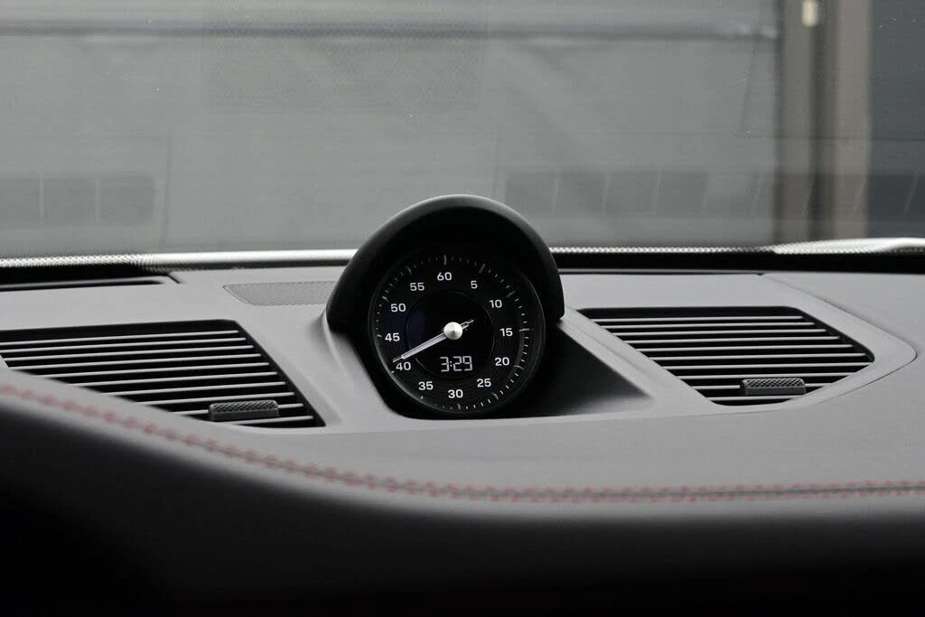 2026 Porsche 992 Carrera - Image 16 of 30