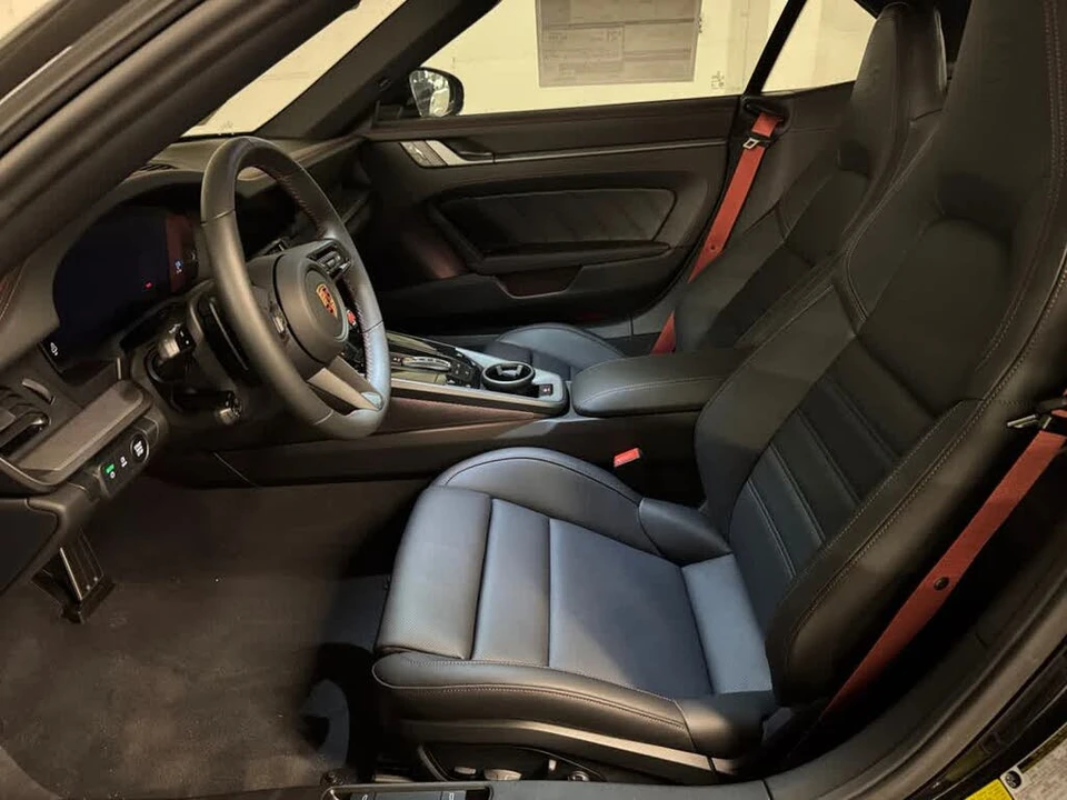2026 Porsche 992 Carrera - Image 5 of 31