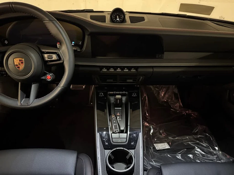 2026 Porsche 992 Carrera - Image 15 of 31