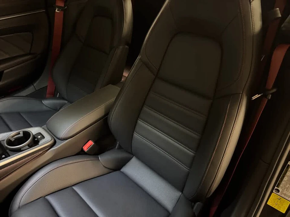 2026 Porsche 992 Carrera - Image 17 of 31