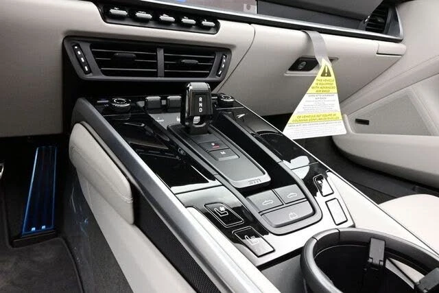2026 Porsche 992 Carrera - Image 11 of 30