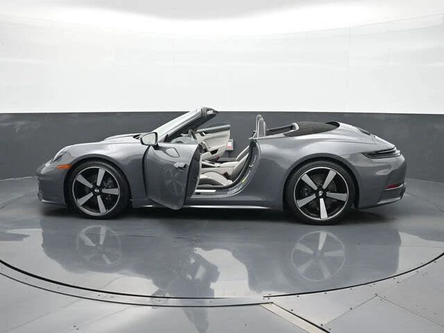 2026 Porsche 992 Carrera - Image 26 of 30