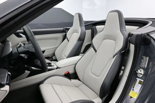 2026 Porsche 992 Carrera - Image 5 of 30