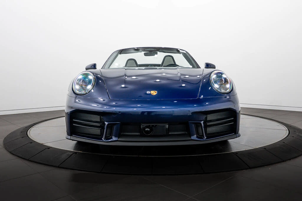 2026 Porsche 992 Carrera - Image 10 of 31